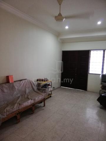 END LOT WITH LAND CHINESE NEIGHBOUR 1 Sty Terrace TOWN AREA Taman Ria 1