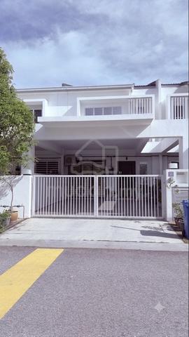 Double Storey House in Tiara Sendayan 1