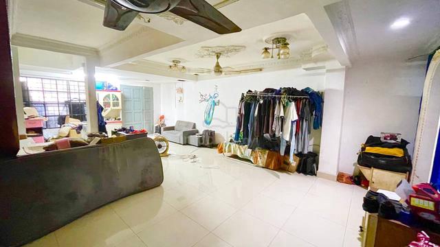 CORNER LOT Double Storey Terrace Taman Puchong Perdana EXTRA LAND 1