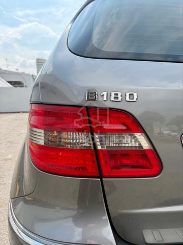 2011 Mercedes Benz B180 (CBU) 1.7 FACELIFT (A) - 5