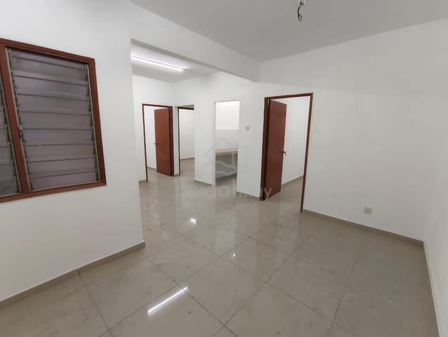 Palma Apartment (Bandar Country Homes) 1