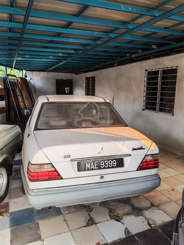 1995 Mercedes Benz 230E 2.3 (A) - 2