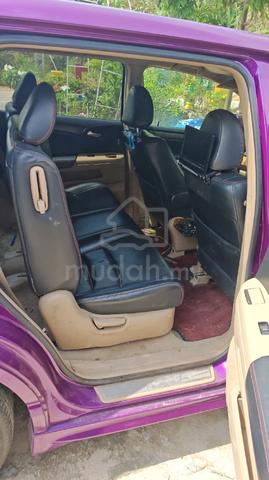 2004 Honda ODYSSEY 2.4 L (A) - 4