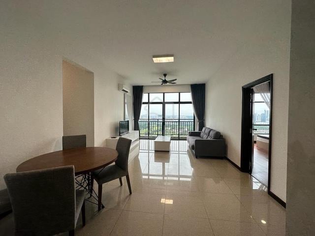 Molek Regency 1