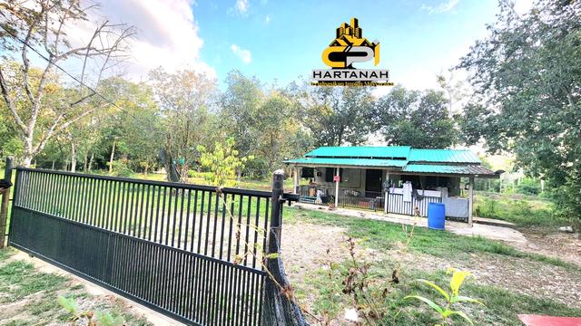 Dusun Ada Sungai Serta Sebuah Rumah Rehat Di Daerah Pendang 1