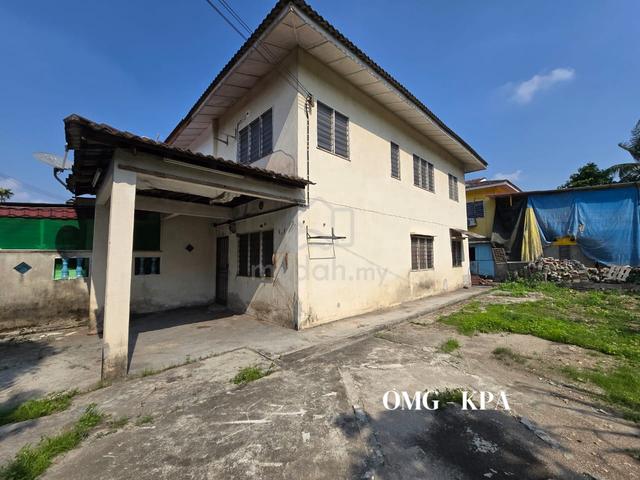 FOR SALE BELOW MARKET OPPORTUNITY Pandamaran Port Klang Doucle storey 1