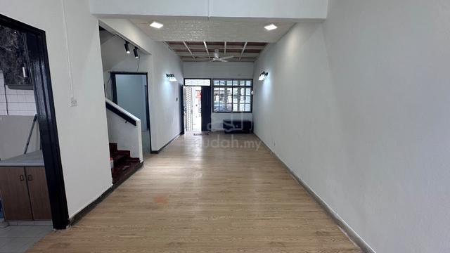 Taman Perling / 1.5 storey / Jalan Belibis 1