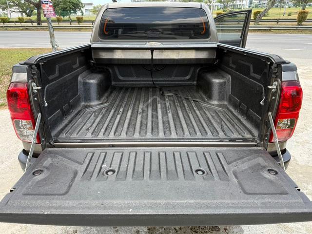 2022 Toyota HILUX 2.4 E (A) - 3