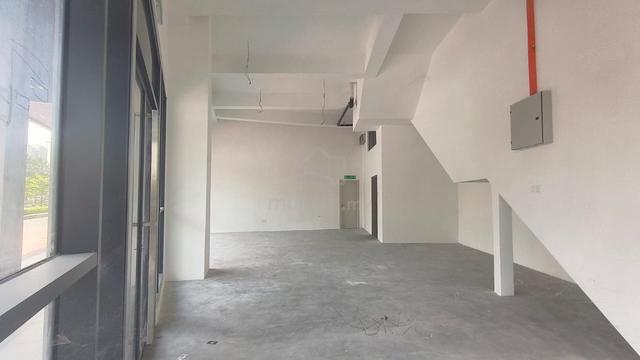 Old Klang Road Ground/ First Floor Shoplot【Face Main Road】 1