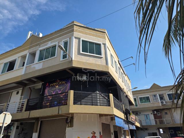 Spacious 2nd Floor Corner Commercial Shop lot In Padimas Point Penampa 1