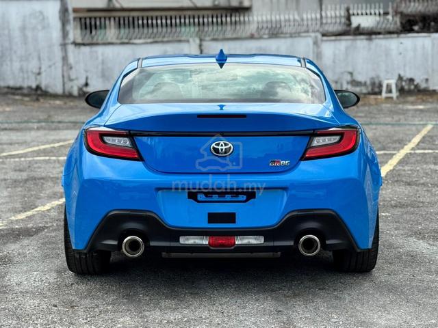 2023 Toyota 86 2.4 GR MT (M) Grade 5A Blue - 5