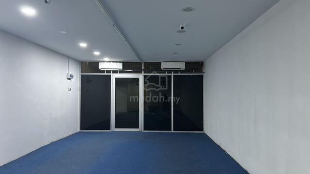 Ground Floor 3 Storey Shop Melaka Raya Facing Car Park 1