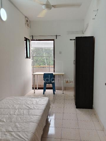 Palm spring Kota damansara condo male unit single room 1