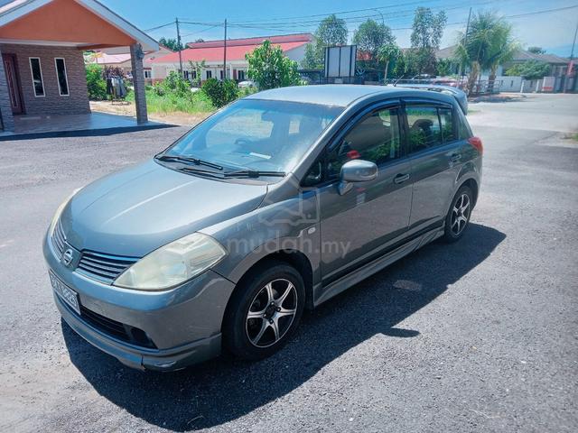 2010 Nissan LATIO 1.6 SPORT IMPUL (A) - 4