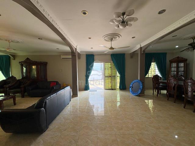 Banglo + Renovated + 8R 6B Laman Kemboja Kota Seriemas Nilai, N9 1