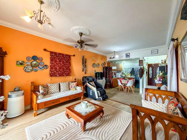 Desa View Towers Apartment 1