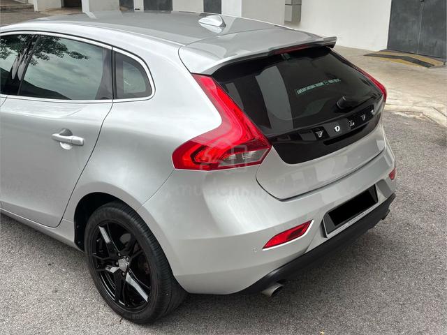 2015 Volvo V40 2.0 T5 ORI KM OZ RIM HOTHATCH 245HP - 4