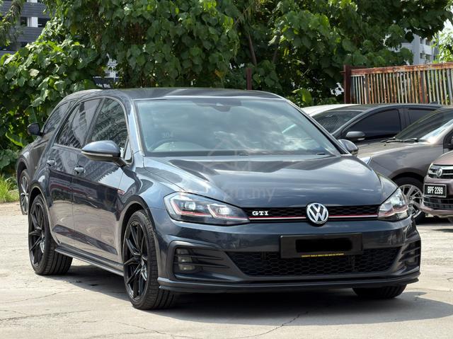 Volkswagen Golf GTI MK7.5 2.0 GTI (CBU) - 1