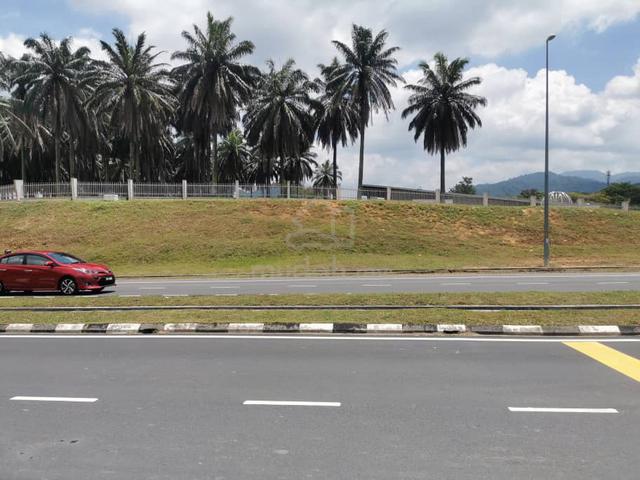 Roadside banglo lot for sale 1
