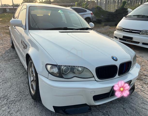 BMW E46 CSL 328i - 2