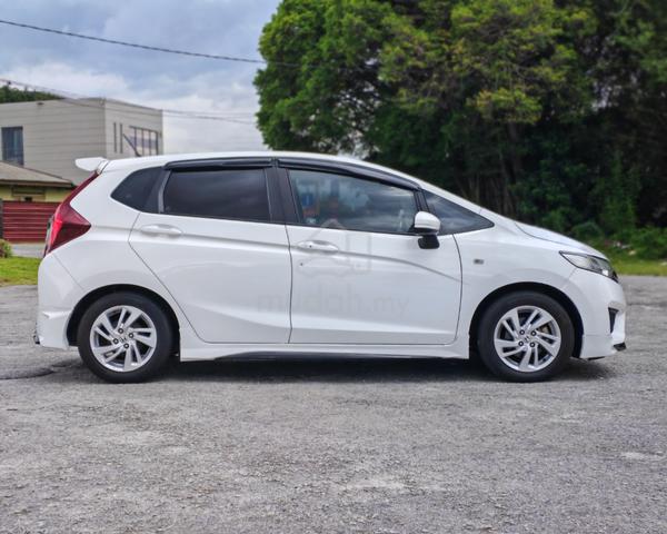 2015 Honda JAZZ 1.5 E (A) - 5