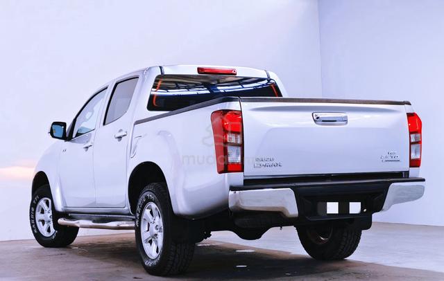 2018 Isuzu D-MAX 2.5 4X4 (M) 💯 Full Loan Boleh - 2