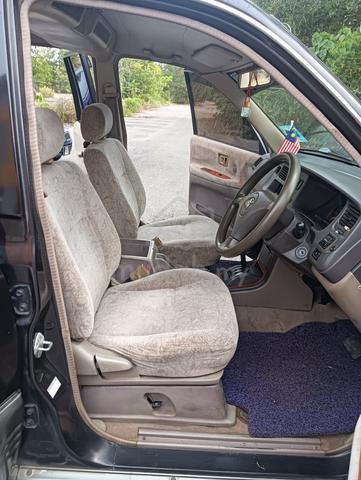 2004 Toyota UNSER 1.8 LGX (A) - 5