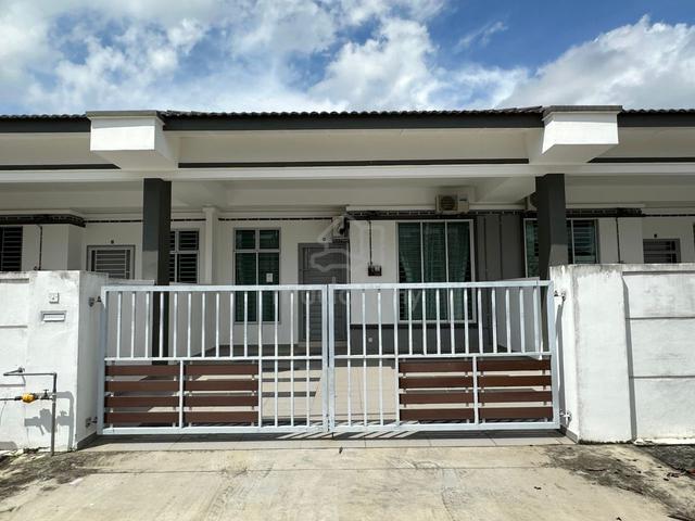 Taman Saujana Kluang Single Storey Terrace House | 100% full loan 1