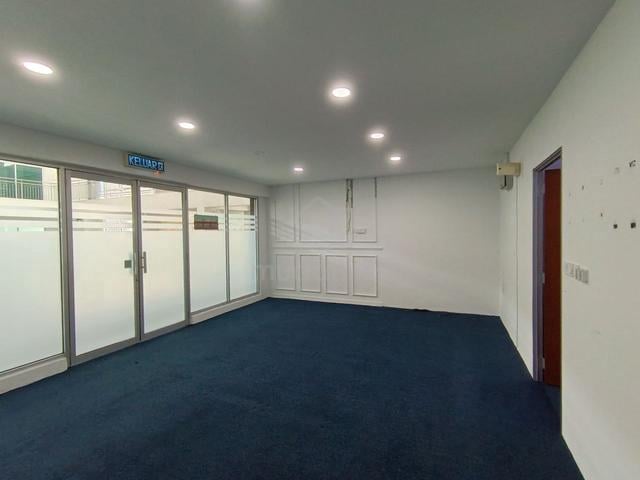 Bangi Gateway streetmall 1st Floor shop office 1