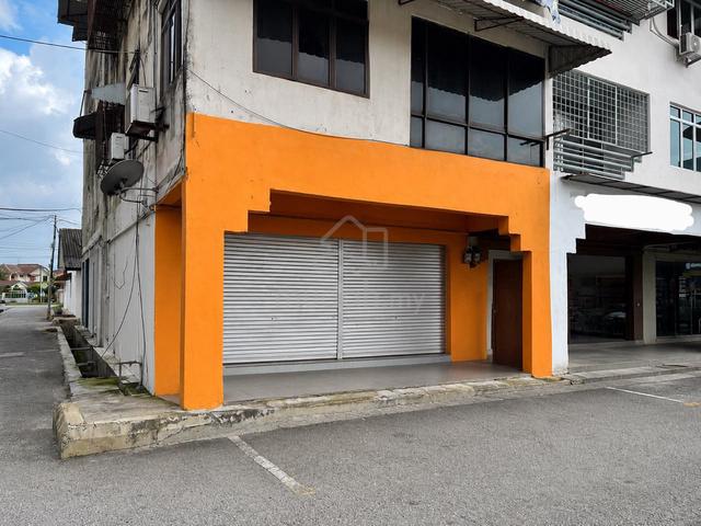 22' x 70' READY TO MOVE IN MAIN ROAD Shoplot For Sale @ Malim Jaya 1
