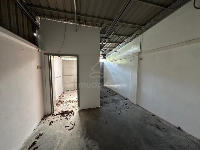 2-Storey at Jalan Siam | Newly painted | Prime Location 5
