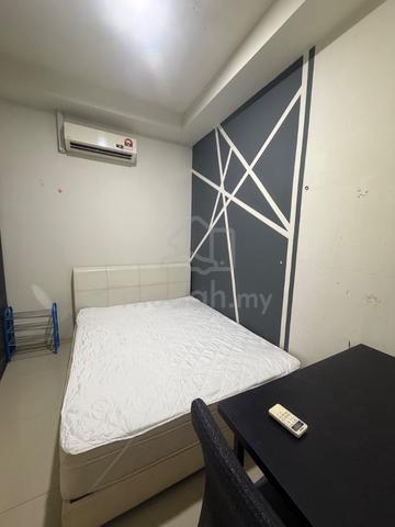 Centrestage Medium Room Mix Gender Unit @ PJ Section 13 For Rent 1