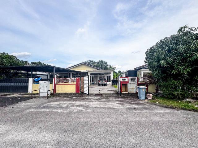 MURAH! Semi D 1-Storey Taman Bentara, Teluk Panglima Garang 1