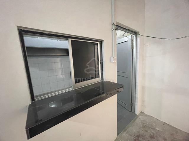 2 Storey Shop Lebuh China Georgetow 5500sf Renovated 5
