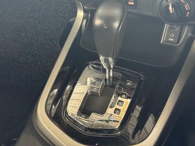 2017 Nissan NAVARA 2.5 VL (A) WARRANTY LED LAMP - 4