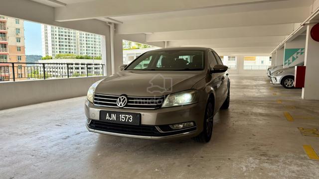 2013 Volkswagen PASSAT 1.8 TSI (CBU) (A) - 1