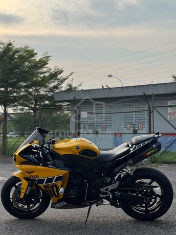 Yamaha R1 Non-TCS - photo 2 of 10