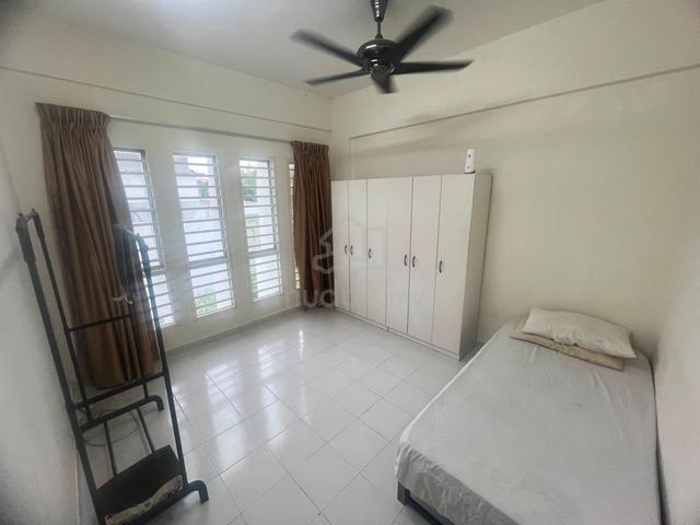 Single Room Bayu 1 Residence 1