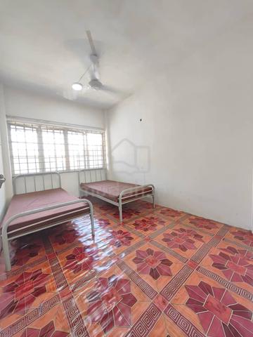 #841 Bukit Saujana Room! 5minit Johor Bahru/ CIQ/ Plaza Pelangi/Low De 4
