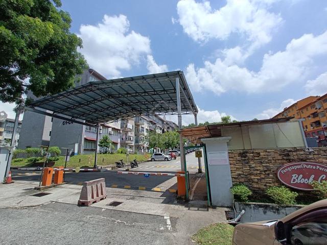 Putra Permai Block C 1