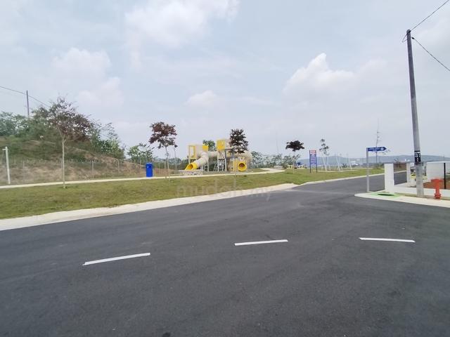 Bukit Banyan Single Storey Terrace House For Sale 1