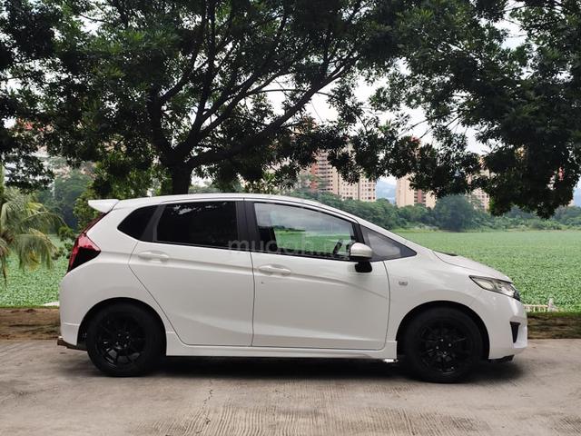 2015 Honda JAZZ 1.5 E (A) - 2