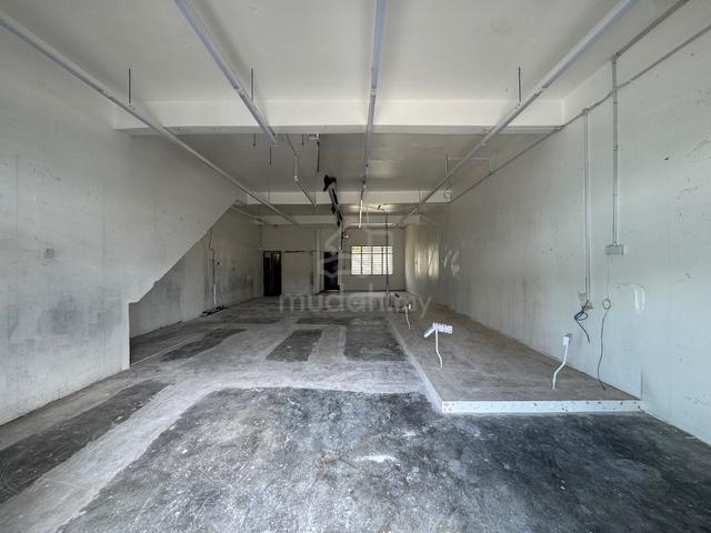 BANDAR PUTRA BERTAM GROUND FLOOR Shop Lot |FACING MAIN ROAD|GOOD AREA| 1