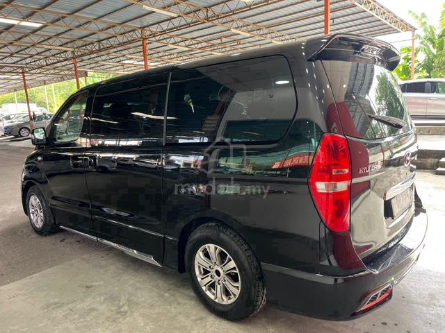 2015 Hyundai GRAND STAREX 2.5 (A) ROYALE 7 L/SEAT - 4