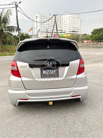 2013 Honda JAZZ 1.5 FACELIFT (A) - 3