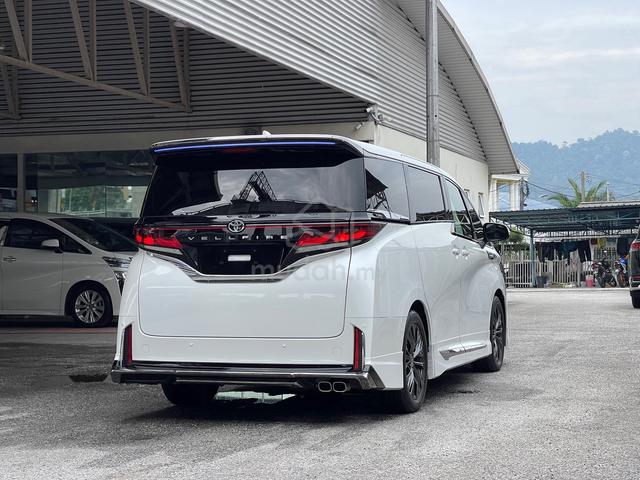 BLACK INTERIOR 2023 Toyota VELLFIRE 2.4 Z PREMIER - 5