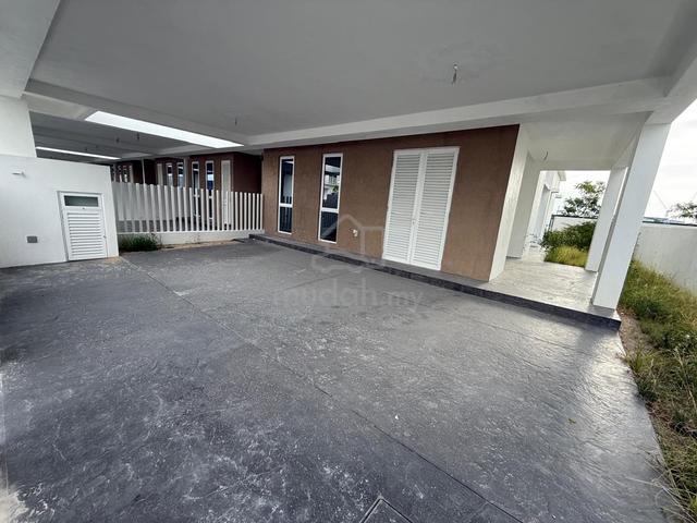 Batu Kawan Viluxe Residnece Intermidiate Corner Large Land Terrace ! 4