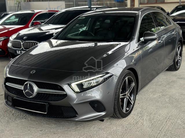 2019 Mercedes Benz A200 Sedan LOW MILAGE - 1