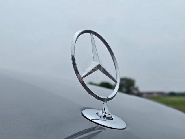 2019 Mercedes Benz E-CLASS 2.0 300 EXCLUSIVE MY19 - 4