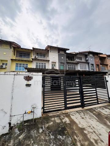Setia Indah 2.5 Storey Terrace House For Sale 1